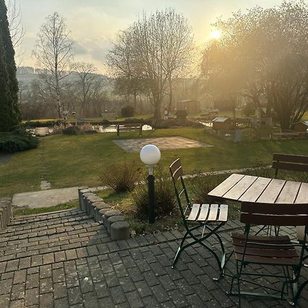 Hotel Am Laerchenberg I Fruehstueck, Wlan, Parkplatz Schirgiswalde-Kirschau Ngoại thất bức ảnh