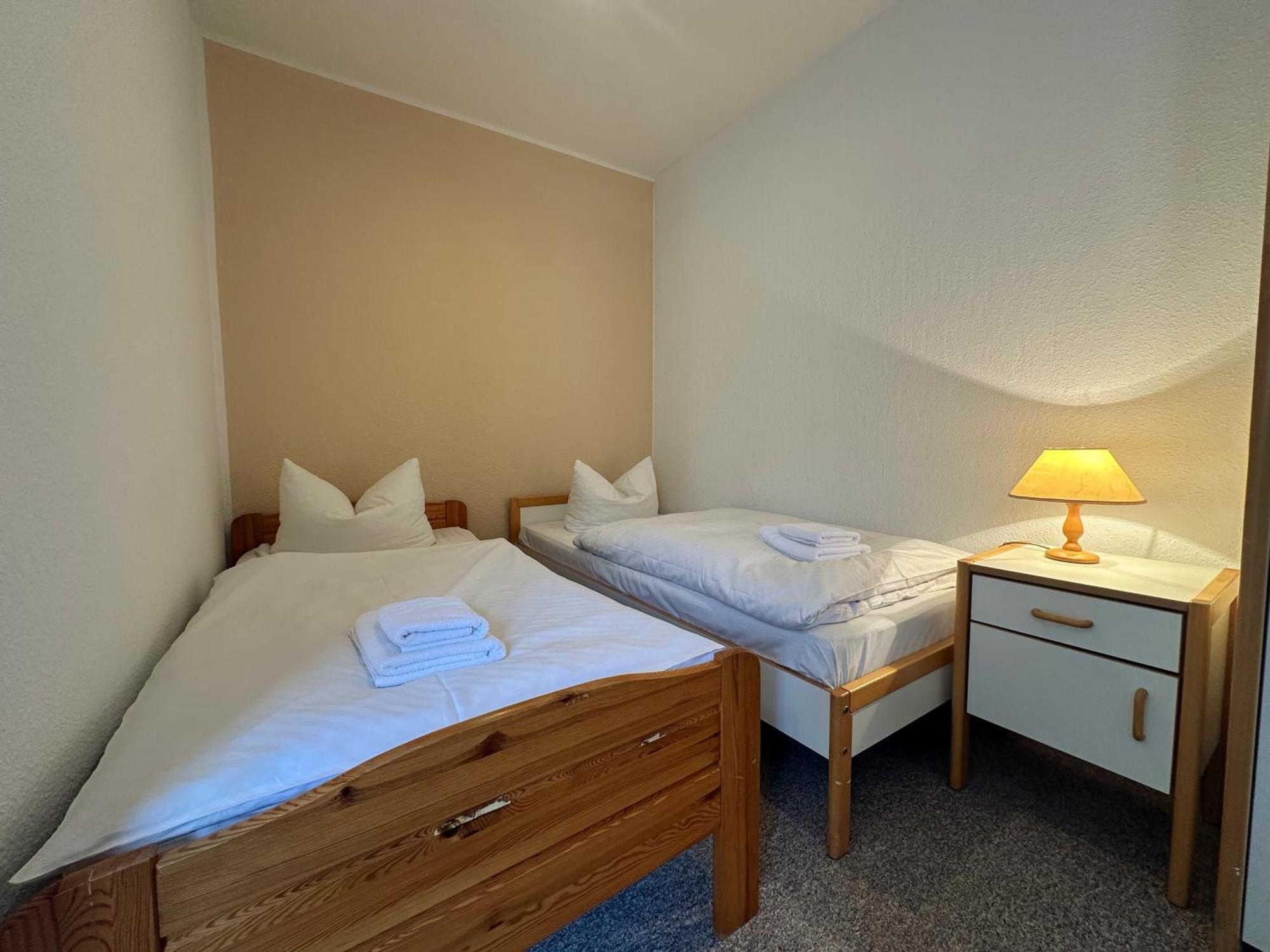Hotel Am Laerchenberg I Fruehstueck, Wlan, Parkplatz Schirgiswalde-Kirschau Ngoại thất bức ảnh