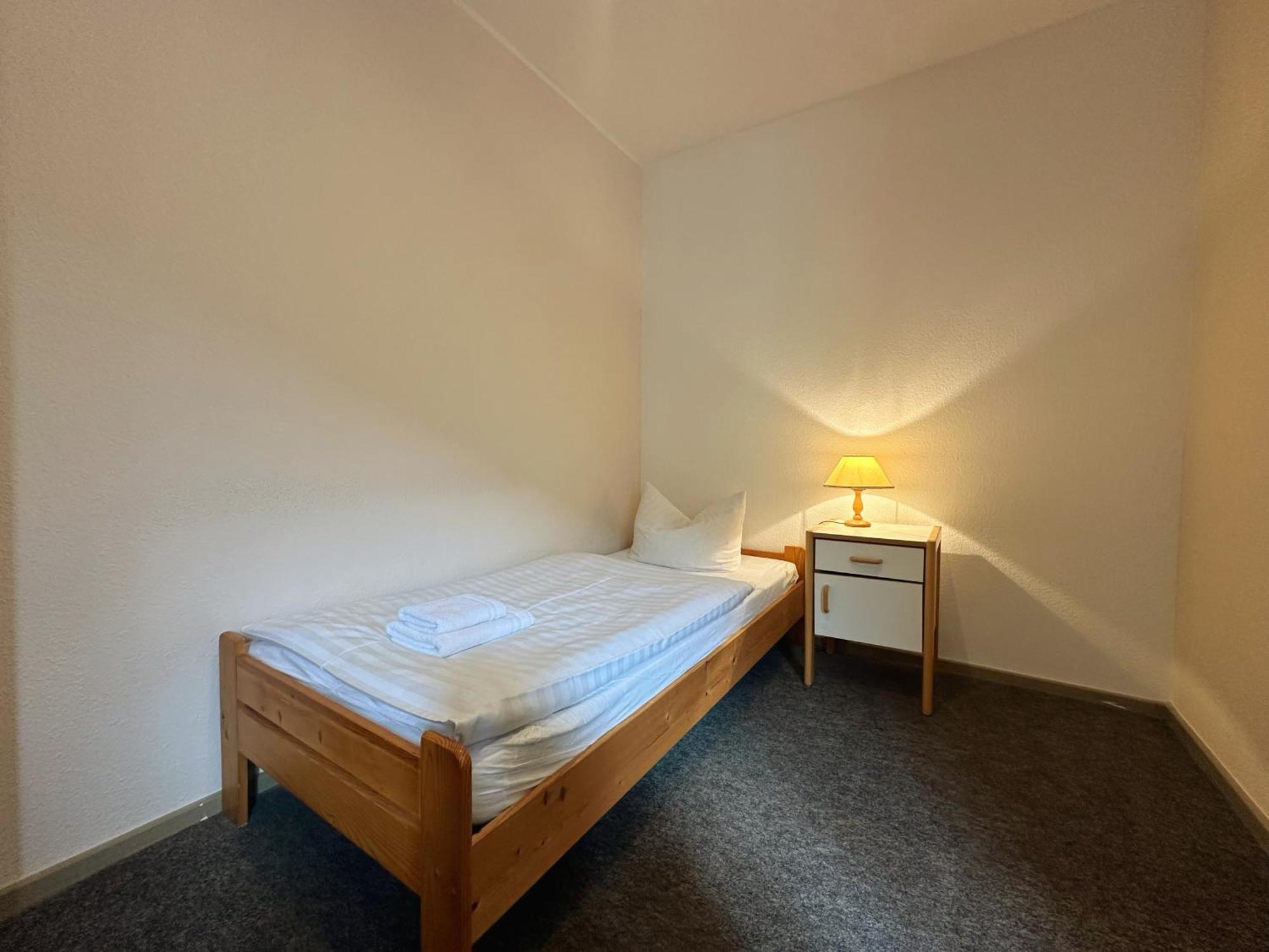 Hotel Am Laerchenberg I Fruehstueck, Wlan, Parkplatz Schirgiswalde-Kirschau Ngoại thất bức ảnh